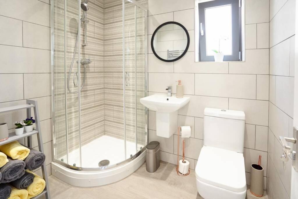 Home From Home - 4 Double Bed House With Parking Σλόουθ Εξωτερικό φωτογραφία
